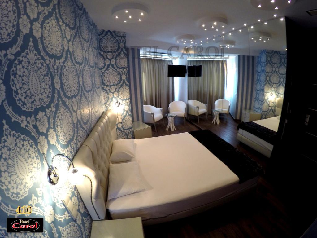 Carol Hotel Пирей Экстерьер фото